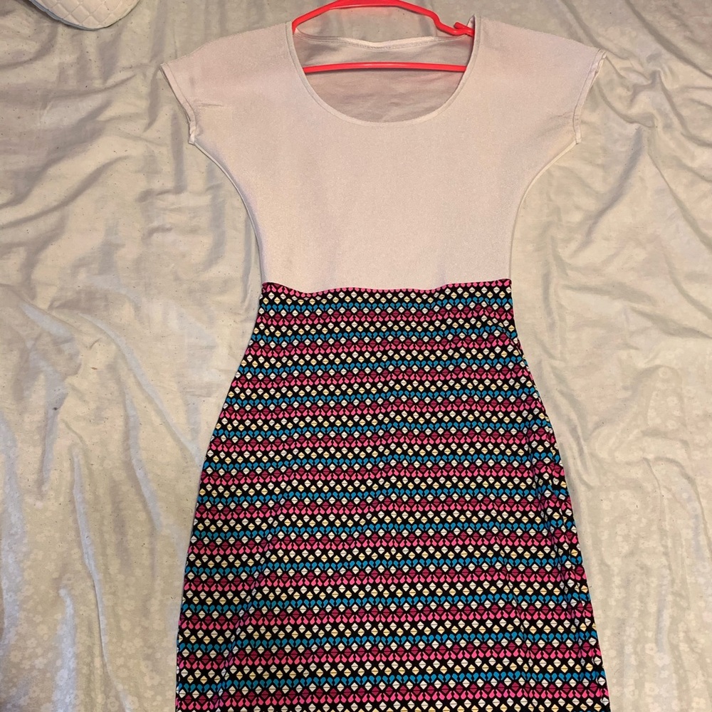Body con dress fits nice to the body.
